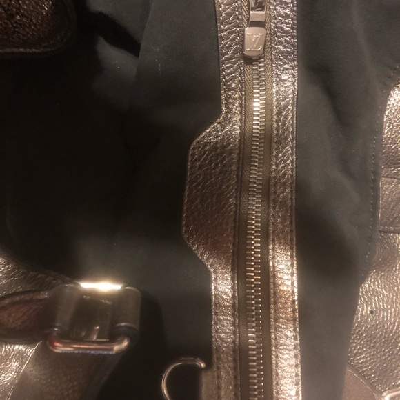 Louis Vuitton Mahina Hobo XXL Bronze & Silver - Picture 5 of 8